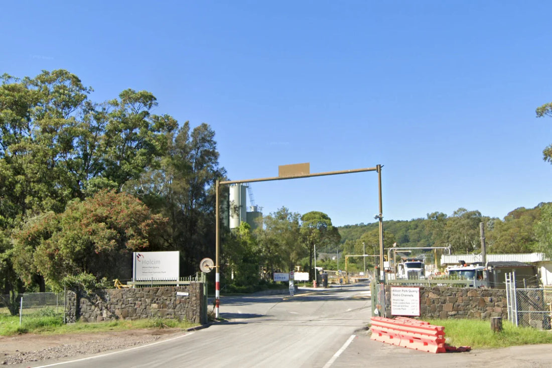 Dust suppression in a time of flood – when supply is not the issue.